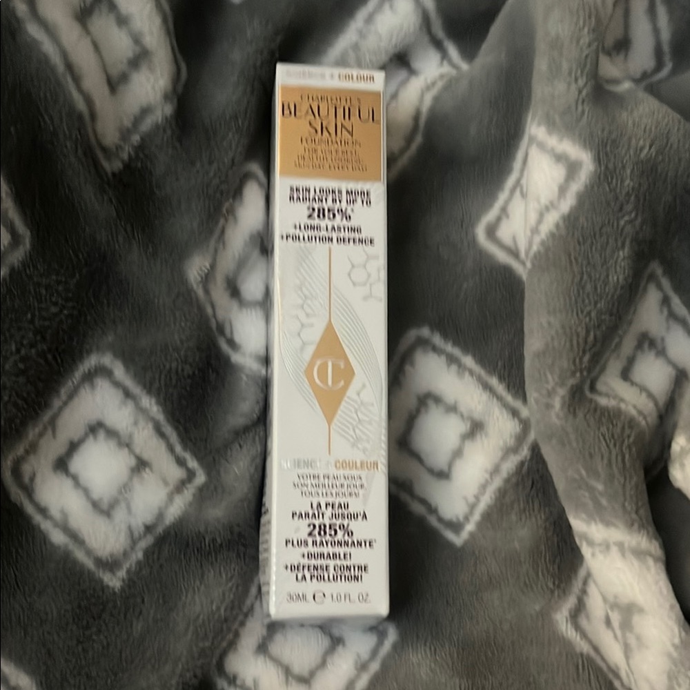 Charlotte Tilbury Beautiful Skin Foundation in White and Gold